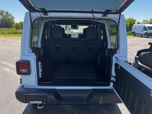 New 2026 Jeep Wrangler Unlimited Sport AWD/4WD image 17