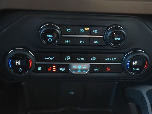 Used 2024 Ford Bronco Outer Banks w/ Sasquatch Package image 26