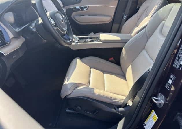 Used 2026 Volvo XC90 B5 Ultra AWD/4WD image 4