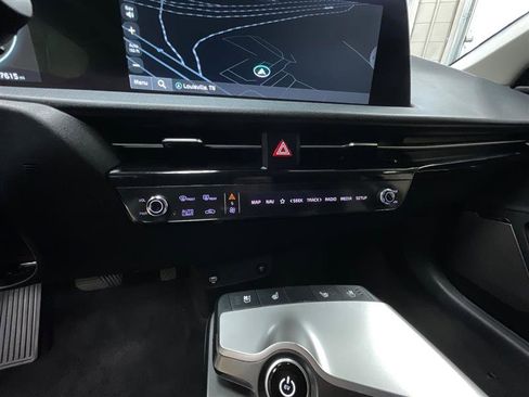 Used 2023 Kia EV6 Wind image 17