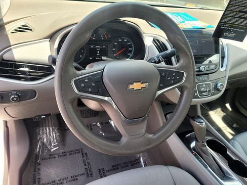 Used 2020 Chevrolet Malibu LS FWD image 9