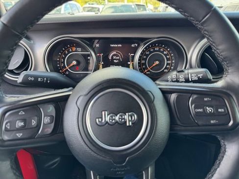 Certified 2022 Jeep Wrangler Unlimited Sport w/ Sun And Sound Package AWD/4WD image 22