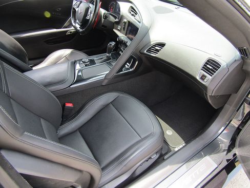 Used 2018 Chevrolet Corvette Grand Sport RWD image 13