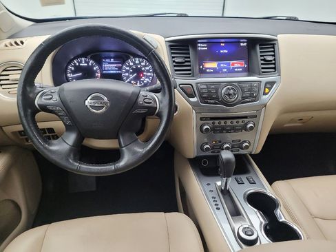 Used 2019 Nissan Pathfinder SL w/ SL Premium Package AWD/4WD image 22