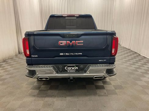 Used 2022 GMC Sierra 1500 SLT image 3