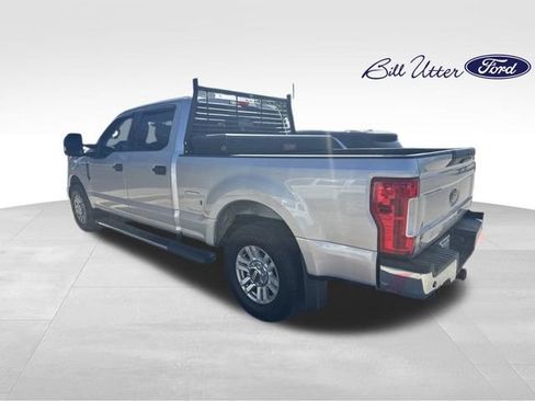 Used 2019 Ford F250 XLT w/ XLT Value Package RWD image 2