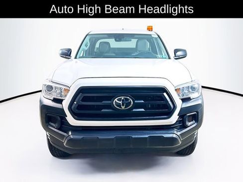 Used 2022 Toyota Tacoma SR AWD/4WD image 2