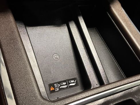 Used 2019 GMC Sierra 1500 SLT w/ SLT Premium Plus Package AWD/4WD image 41
