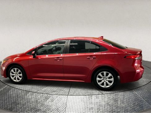 Used 2020 Toyota Corolla LE image 5