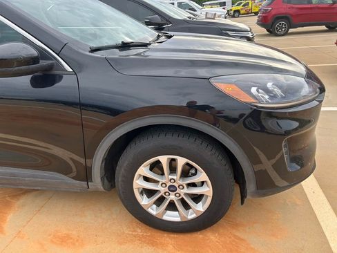 Used 2020 Ford Escape SE AWD/4WD image 2