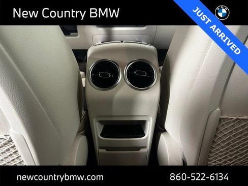 Used 2021 Mercedes-Benz GLB 250 4MATIC image 27