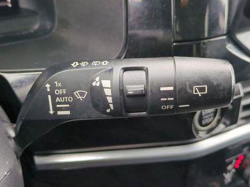 Used 2022 Nissan Pathfinder Platinum w/ Cargo Package image 25