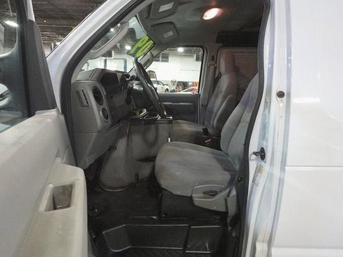Used 2009 Ford E-350 and Econoline 350 Super Duty image 8