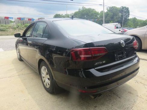 Used 2016 Volkswagen Jetta SE FWD image 5