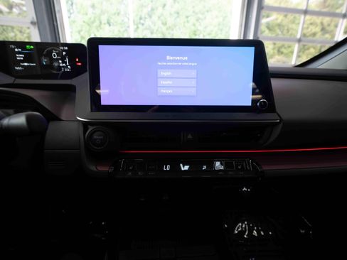 Certified 2026 Toyota Prius Plug-In Hybrid FWD image 18
