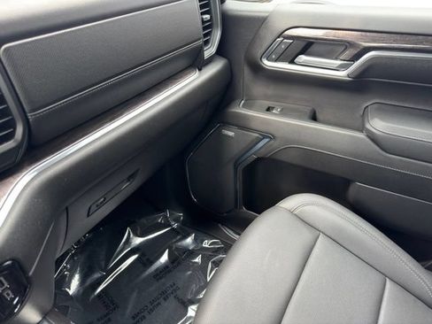 Used 2023 Chevrolet Silverado 1500 LTZ AWD/4WD image 27