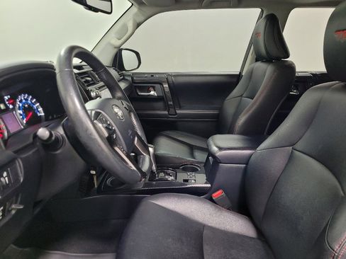 Used 2018 Toyota 4Runner TRD Off-Road Premium image 17