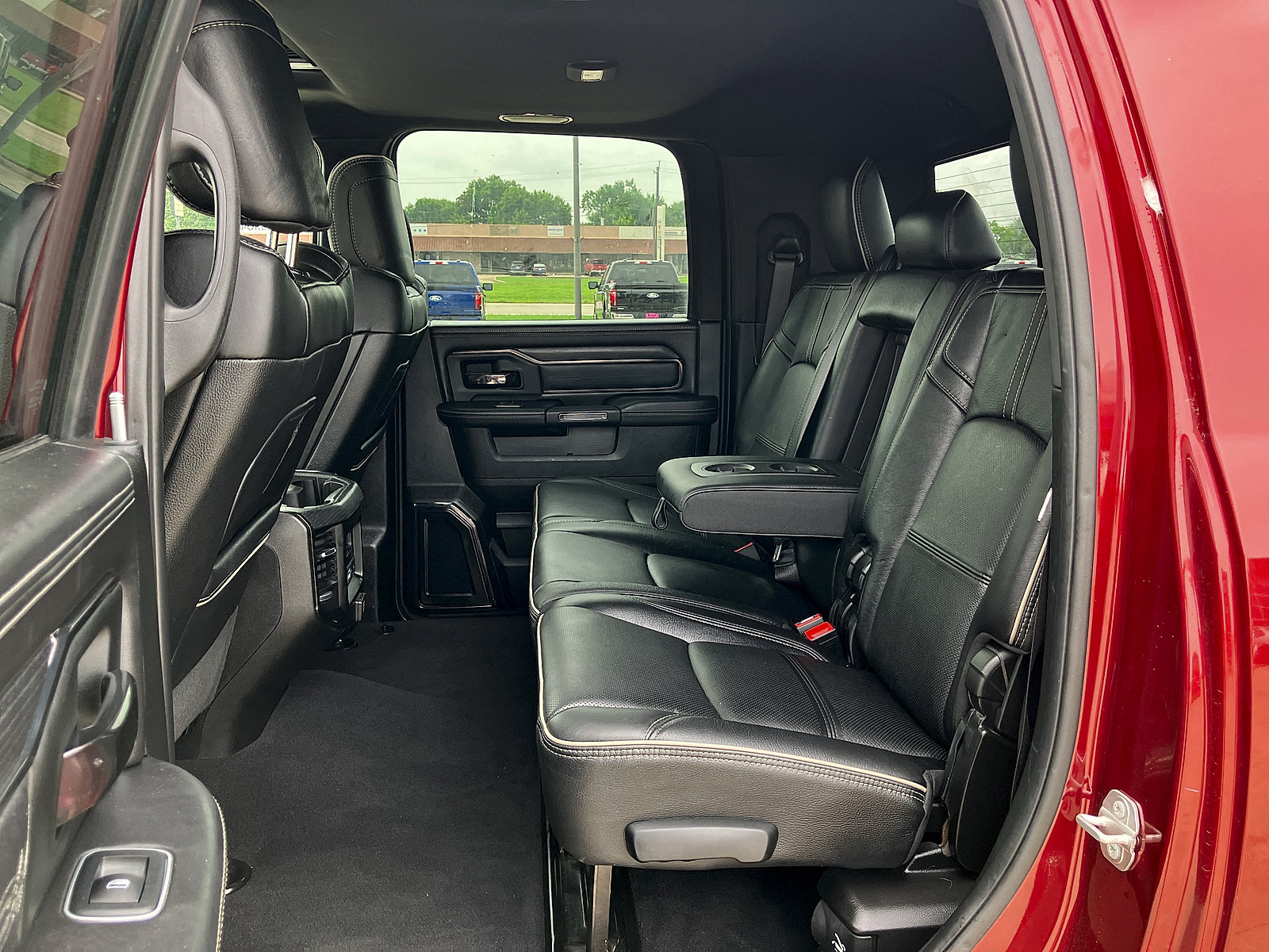Used 2024 RAM 3500 Limited AWD/4WD image 21
