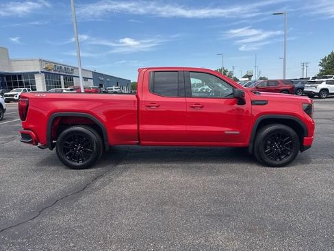 Used 2023 GMC Sierra 1500 Elevation AWD/4WD image 2