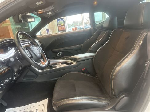 Used 2022 Dodge Challenger R/T Scat Pack image 11