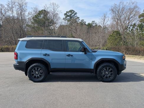 Used 2024 Toyota Land Cruiser image 4