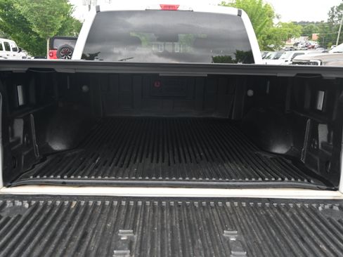 Used 2017 Ford F150 XLT RWD image 28