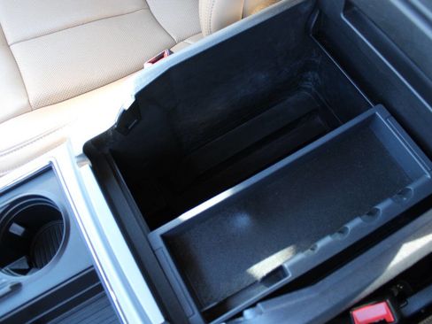 Used 2022 Ford F250 Lariat w/ Lariat Value Package image 37