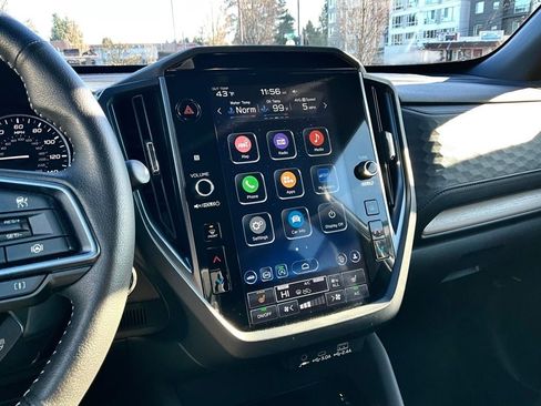 Certified 2025 Subaru Forester Limited image 17