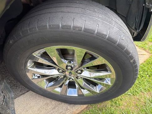 Used 2017 Ford F150 Lariat image 7