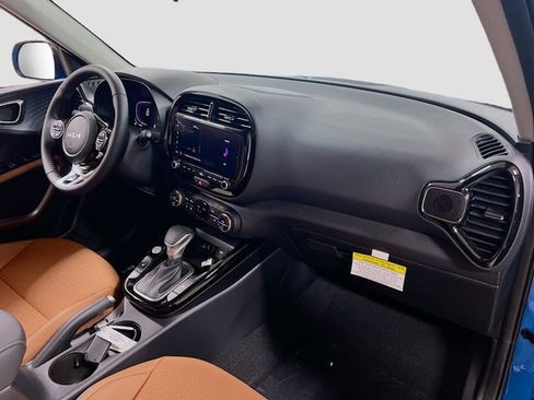 New 2025 Kia Soul EX image 29