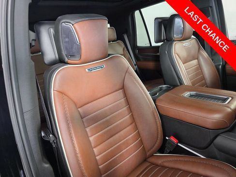 Used 2024 GMC Yukon Denali Ultimate AWD/4WD image 33