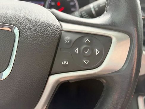 Used 2021 GMC Acadia SLT w/ LPO, Floor Liner Package FWD image 26
