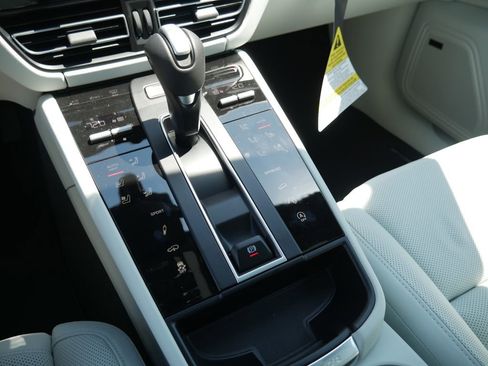 New 2026 Porsche Macan S AWD/4WD image 38