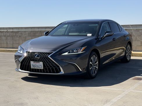 Certified 2025 Lexus ES 350 FWD image 4