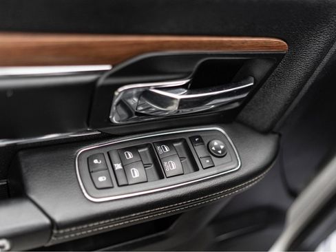 Used 2013 RAM 3500 Laramie w/ Convenience Group image 20