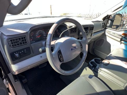 Used 2004 Ford F250 XLT image 15