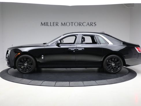 Used 2021 Rolls-Royce Ghost image 3