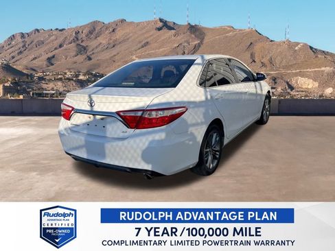 Used 2017 Toyota Camry SE image 6