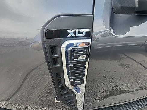 Used 2025 Ford F250 XLT AWD/4WD image 6