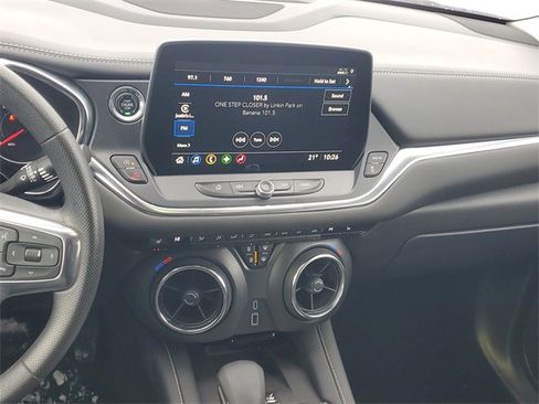 Certified 2024 Chevrolet Blazer LT w/ Convenience Package image 13