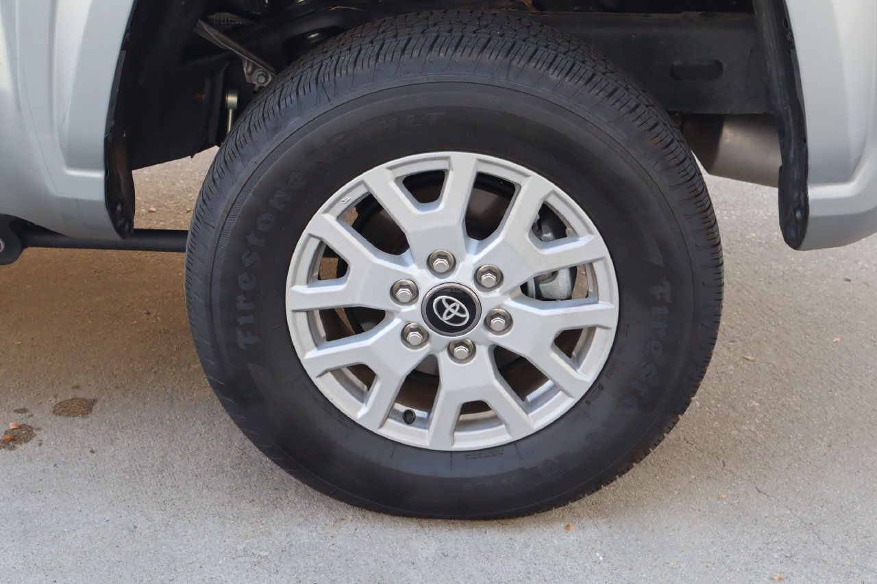 Used 2026 Toyota Tacoma SR5 AWD/4WD image 27
