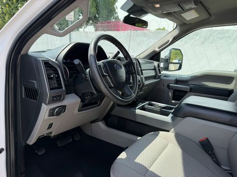 Used 2020 Ford F250 XLT w/ XLT Premium Package AWD/4WD image 12