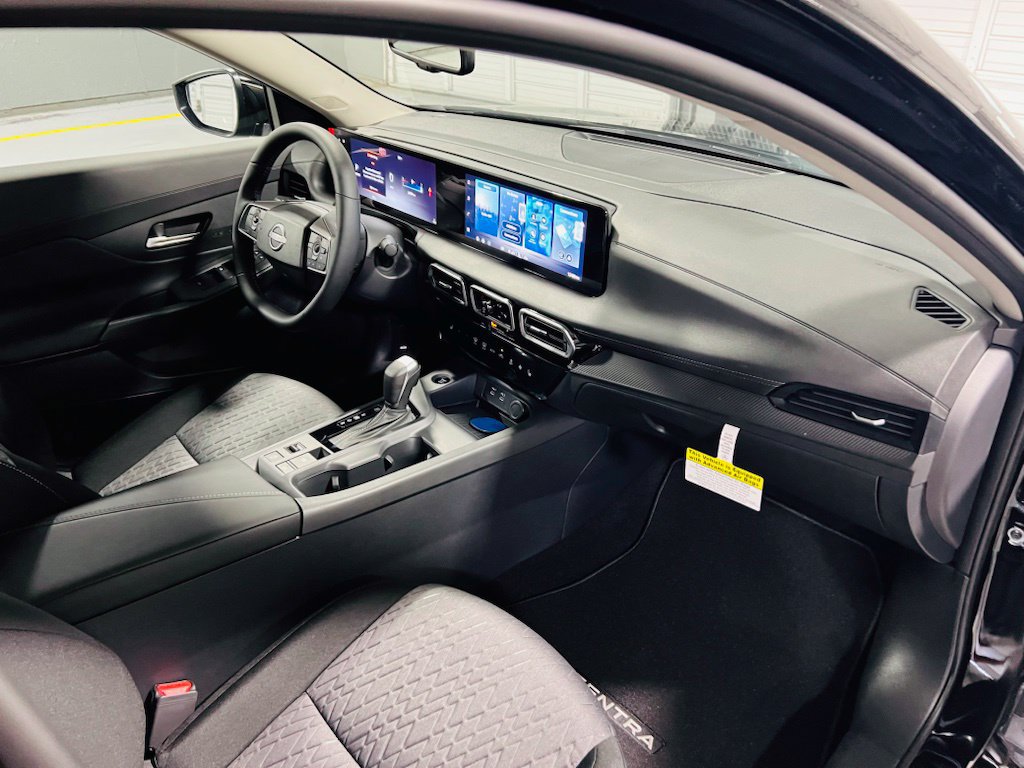 New 2027 Nissan Sentra SV FWD image 32