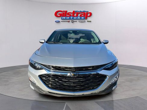 Used 2020 Chevrolet Malibu LT image 2