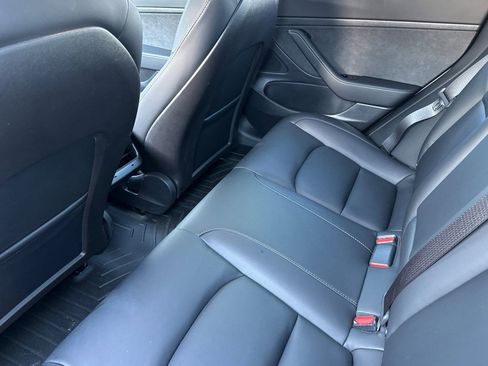 Used 2020 Tesla Model 3 Standard Range image 26