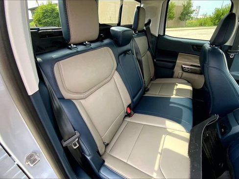 Used 2026 Ford Maverick Lariat AWD/4WD image 25