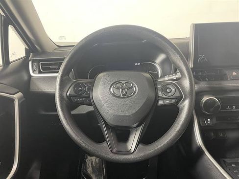Used 2023 Toyota RAV4 LE AWD/4WD image 13