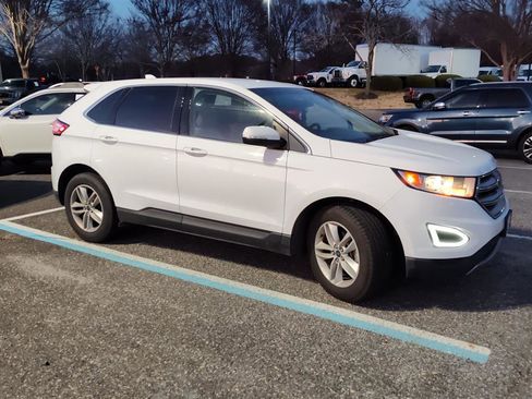 Used 2017 Ford Edge SEL image 4