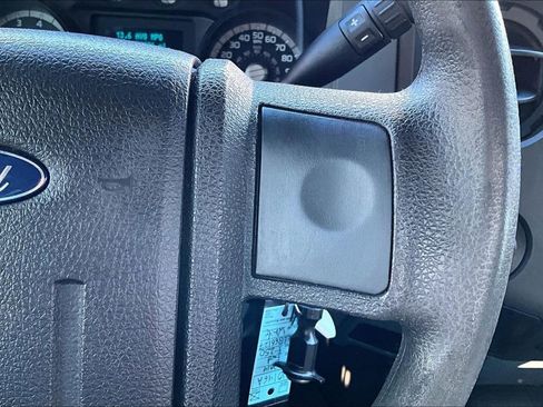 Used 2014 Ford F250 XL w/ Power Equipment Group image 21