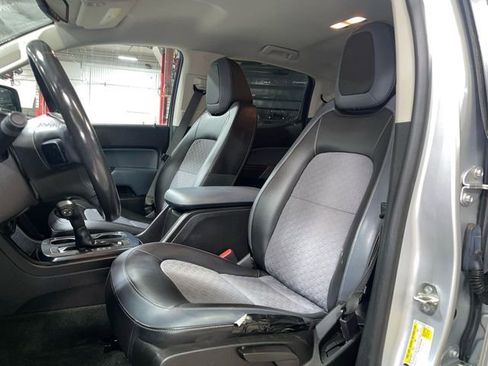 Used 2016 Chevrolet Colorado Z71 AWD/4WD image 11